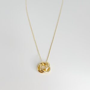 Stylish gold chain with a modern intertwined circle design 18K gold plating
